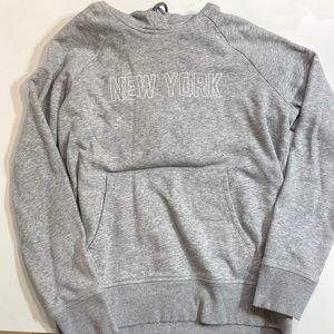 new without tags Womens Under Armour hoodie